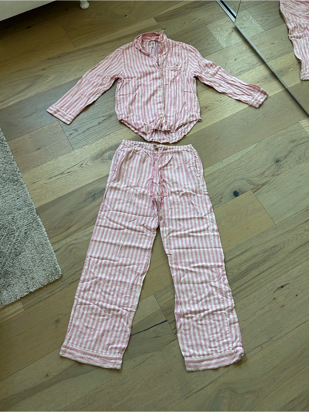 victoria’s secret pink pajama set